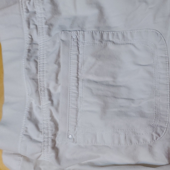 Women's size 18 Lee White Cargo Shorts - Picture 5 of 5